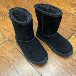 Pawz by bear paw kids suede boots